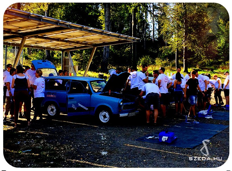 Neki estünk:) Puzzle Trabant a Mátrában