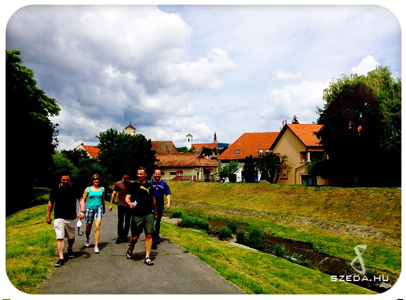 Kincskeresés Indiana Jones módra csapatépítő program - Szentendre