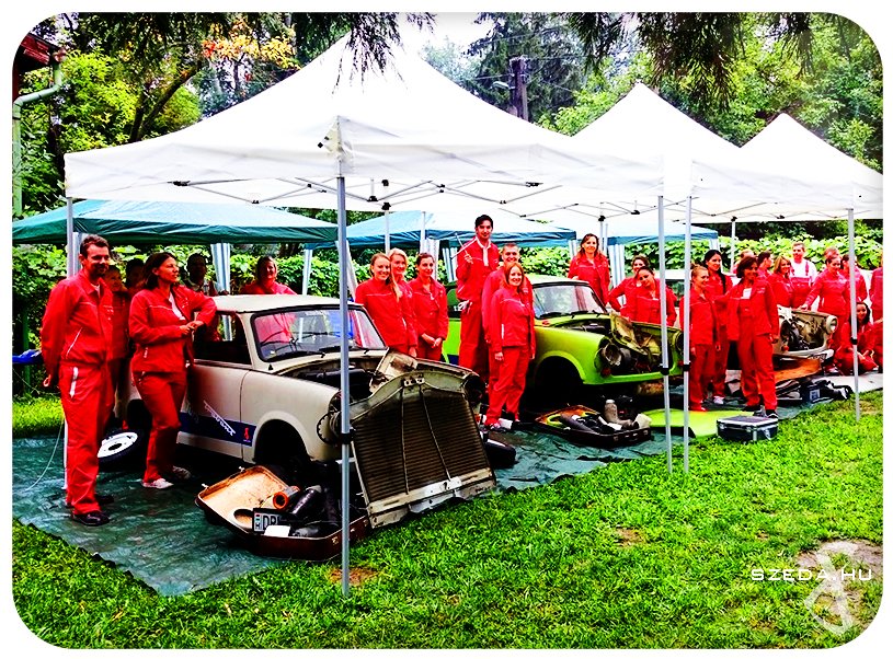 Puzzle trabant profi csapattal:)